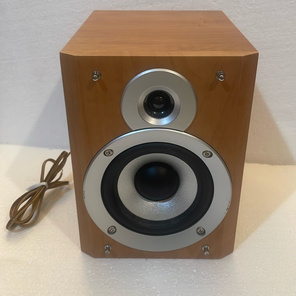 Initial bookshelf audio main speaker system SP– 710 - Picture 1 of 7